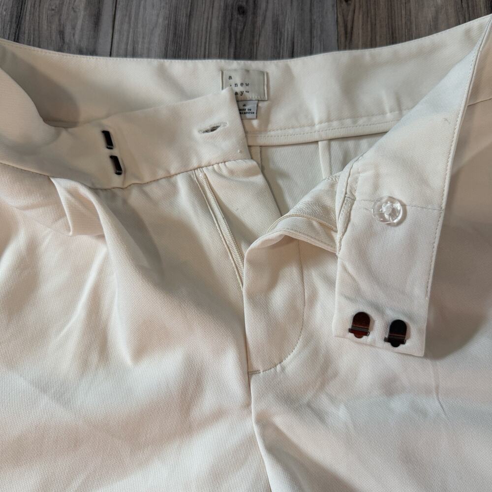 A New Day Women’s Shorts 6 White/ Ivory Stretch High Rise Dress Shorts NWT - Picture 4 of 8